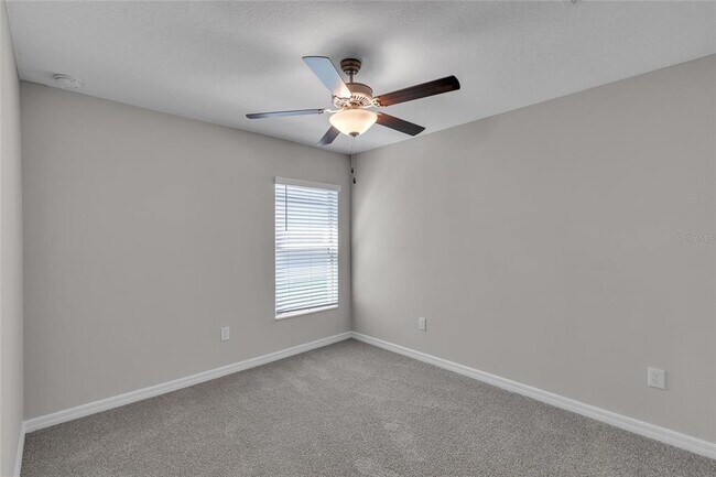 Building Photo - 10357 Scarlet Skimmer Dr