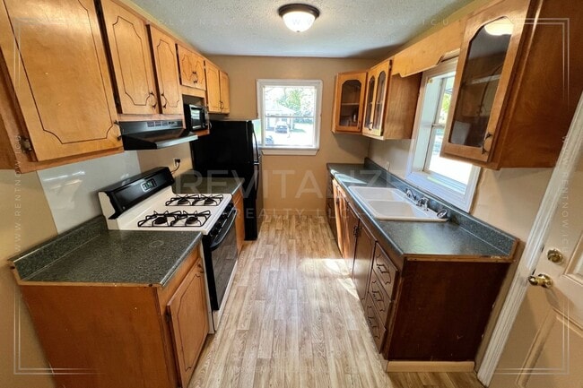 Building Photo - Newly Remodeled 3 Bd / 1 Ba in Moss Point