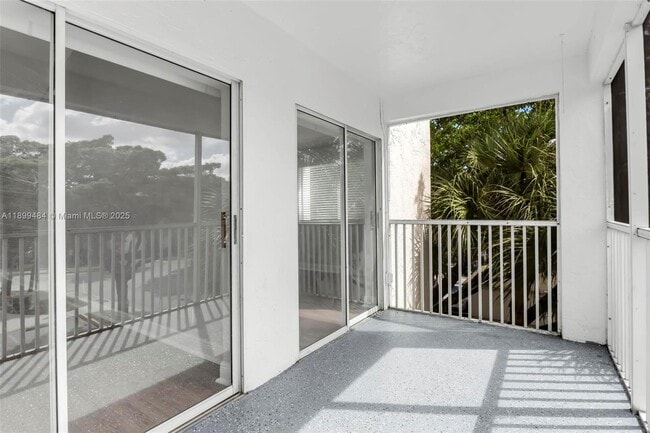 Building Photo - 5780 Rock Island Rd