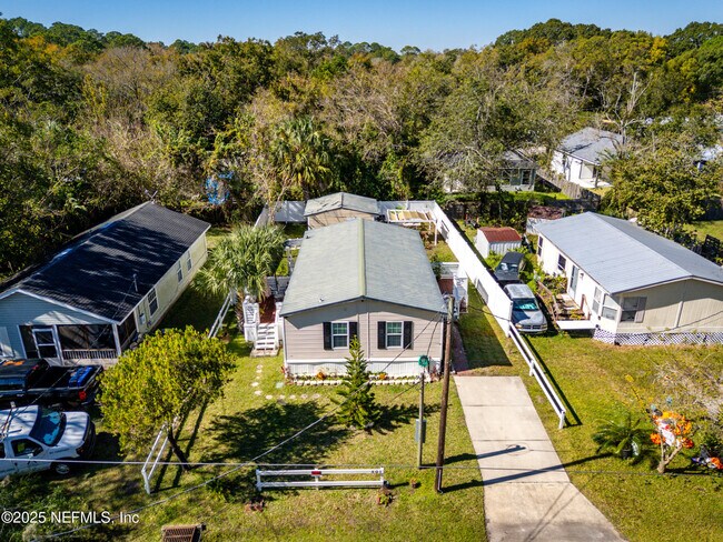 Building Photo - 501 Aiken St