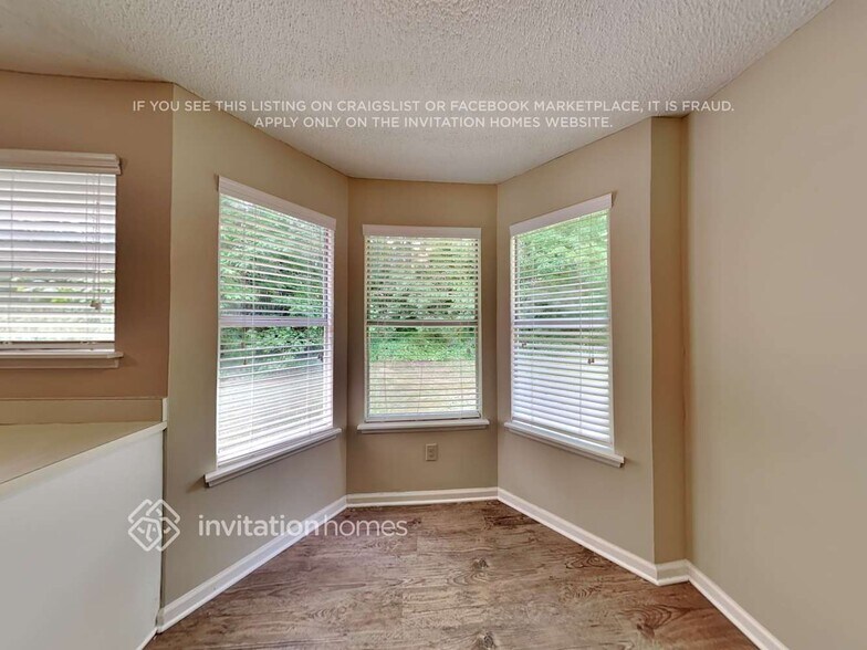 Building Photo - 1411 Chelsea Downs Ln NE