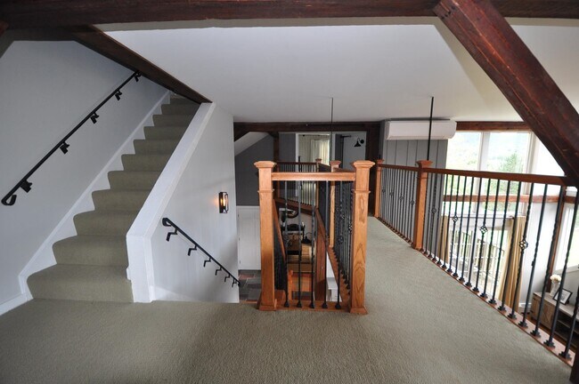 Building Photo - 764 Barnumville Rd