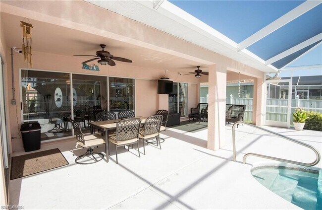Building Photo - 3323 Surfside Blvd