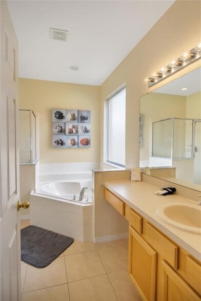 Building Photo - 134 Sevilla Ave