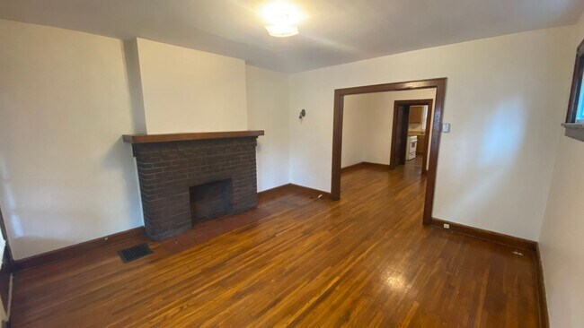 Building Photo - 2473-75 Adams Ave