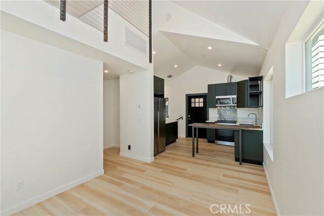 Building Photo - 441 Oriole Dr