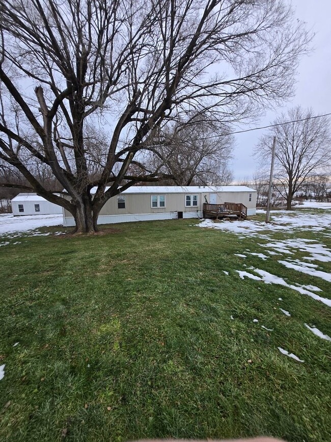 Building Photo - 3 Bed 2 Bath Mobile Home for rent in Middletown, MO!