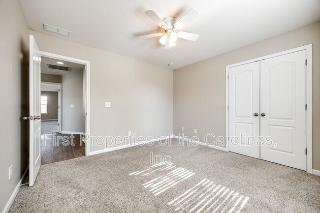 Building Photo - 3000 Sewee Ln