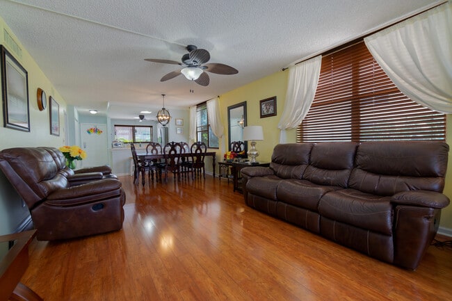 Building Photo - 2008 S Federal Hwy