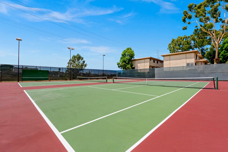 Building Photo - 2640 Worden St.