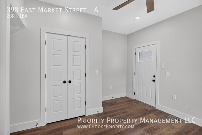Building Photo - 398 E Market St