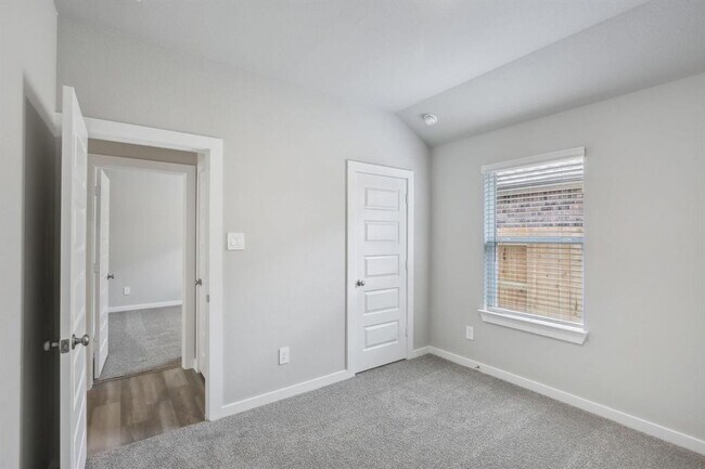 Building Photo - 3030 Marble Wy