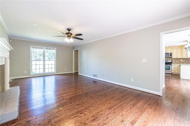 Building Photo - 1093 Wash Lee Dr SW