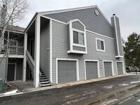 Building Photo - Spacious 2 Bed 1.5 Bath Townhome in Boulde...