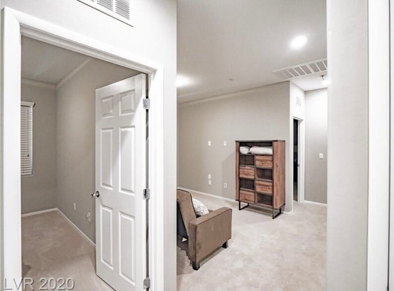 Building Photo - 8418 Classique Ave