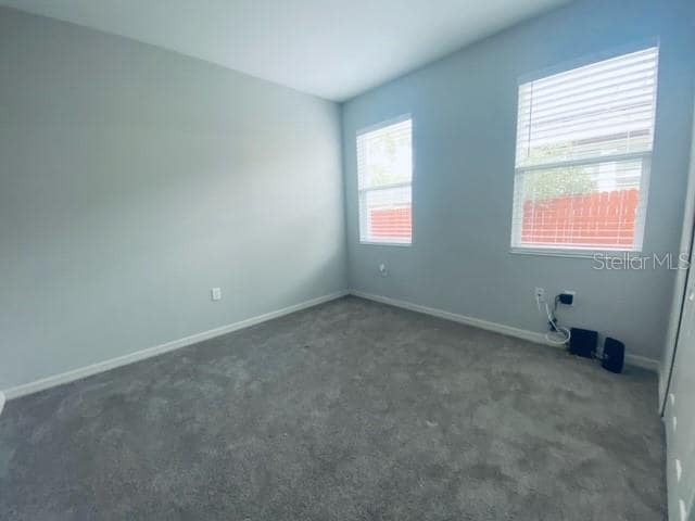 Building Photo - 1325 James Ave S