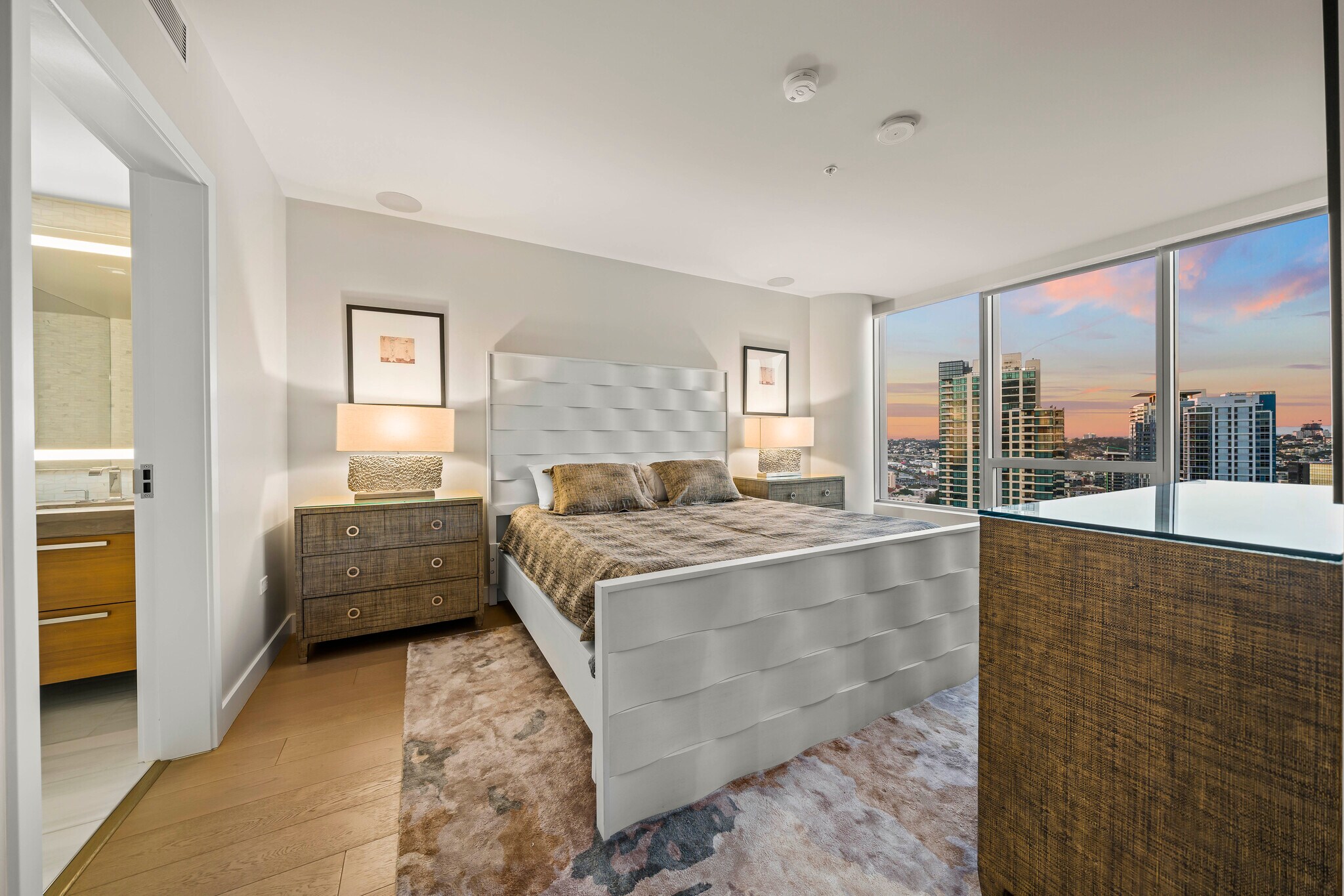 Building Photo - 888 W E St