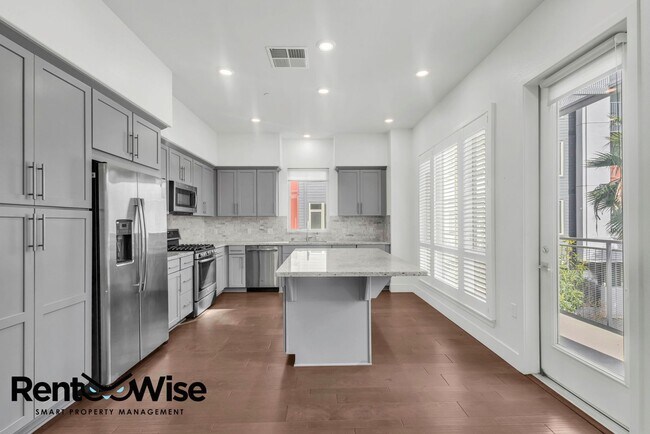 Building Photo - 390 Riesling Ave