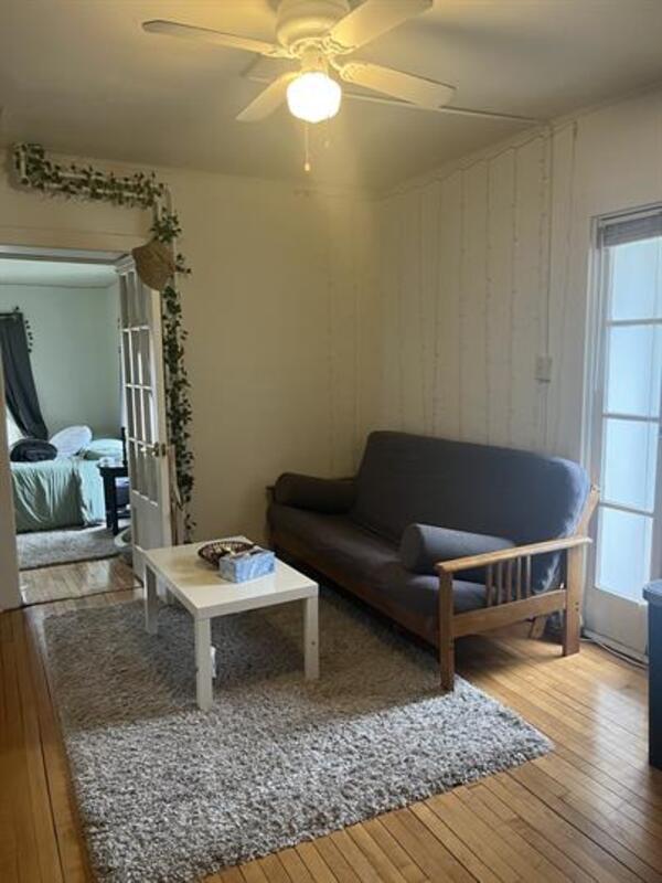 Building Photo - 240 W Lakelawn Pl