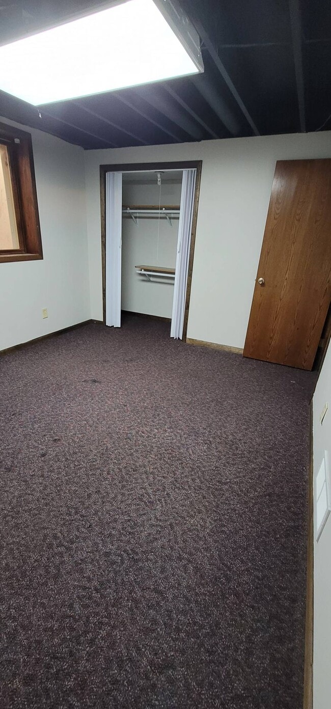 Building Photo - 2141 S Lori Ln