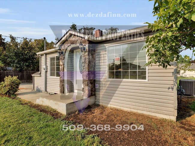 Building Photo - 2 Bed, 1 Bath in NE Spokane Valley Availab...
