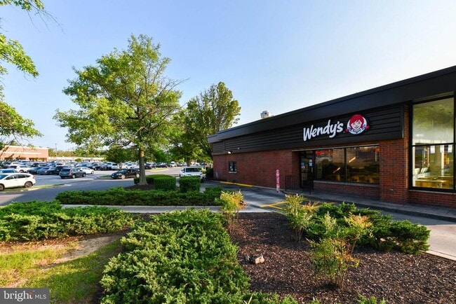 Building Photo - 12330 Chesterton Dr