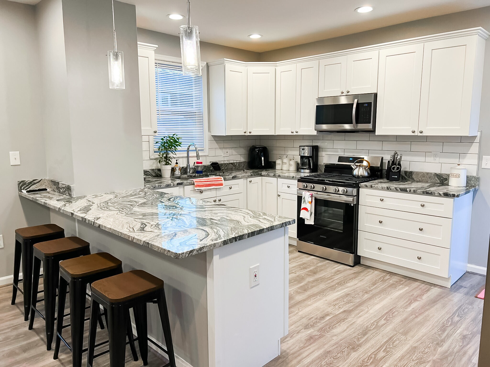 Building Photo - 1701 Spence St