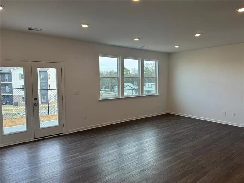 Building Photo - 100 Mission Blvd