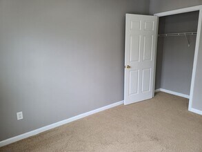 Building Photo - 3 Bedroom Townhome for Rent in Waynesboro!