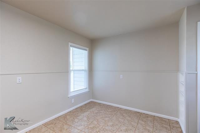 Building Photo - 1041 S Crockett Dr