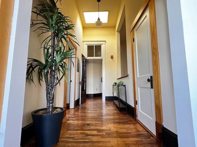 Building Photo - 814 Massachusetts Street - A