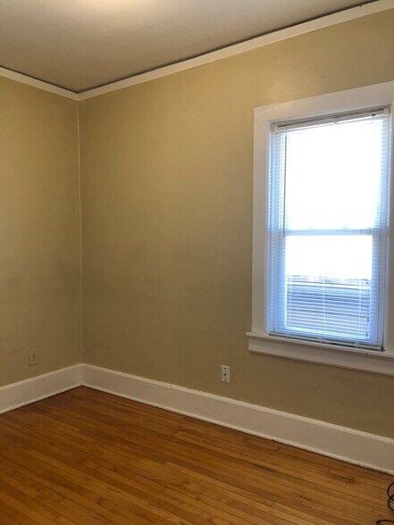 Building Photo - 2456 S Delaware Ave