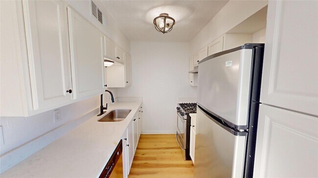 Building Photo - 2707 Windswept Cove