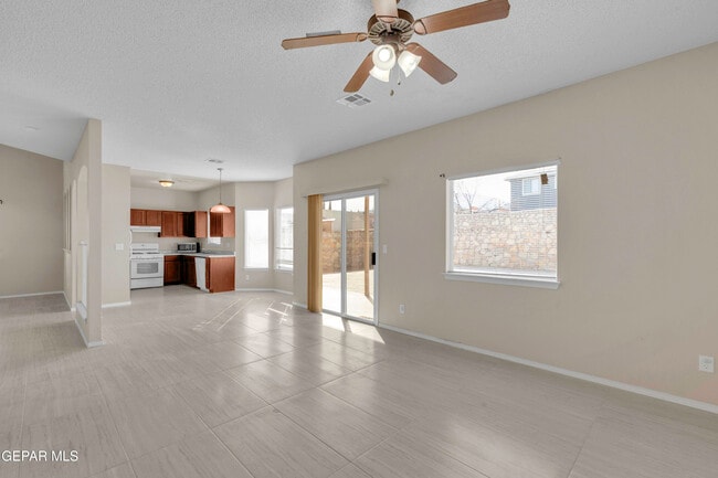 Building Photo - 11017 Bullseye St