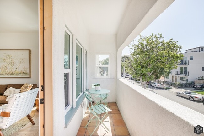 Building Photo - 5847 1/2 Ernest Ave-