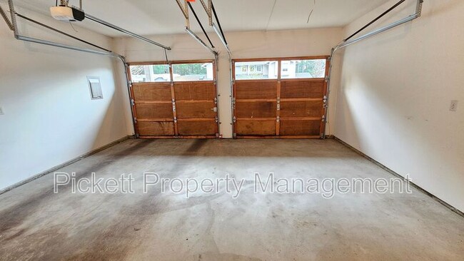 Building Photo - 12596 Deer Park Ln NW