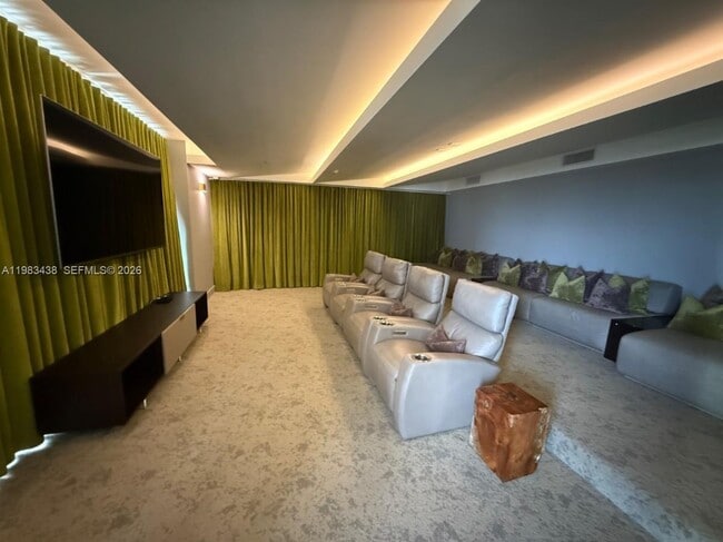 Building Photo - 488 NE 18th St