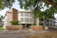 Building Photo - 6580 Santona St