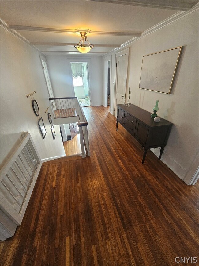 Building Photo - 204 S Broad St