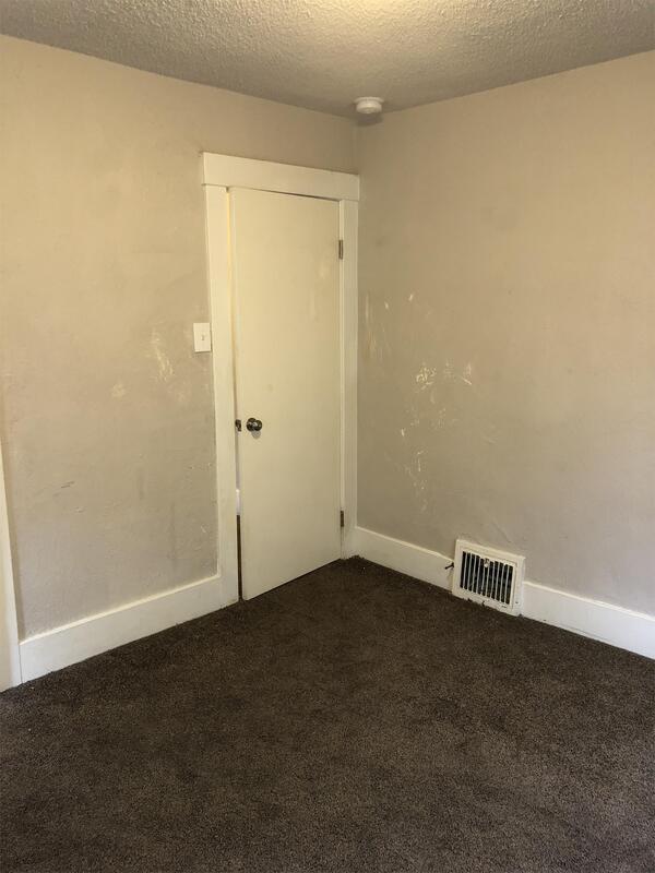 Building Photo - 810 21st St