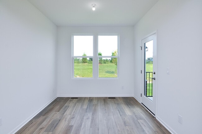 Building Photo - 5559 E Spaniel Dr