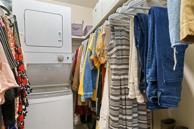 Building Photo - 7707 Meadow Park Dr