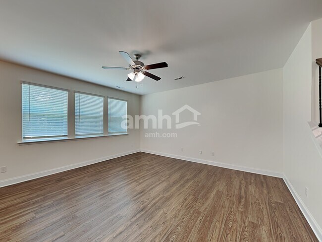 Building Photo - 4925 Wilcrest Ct