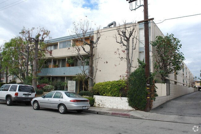 Building Photo - Corteen Towers
