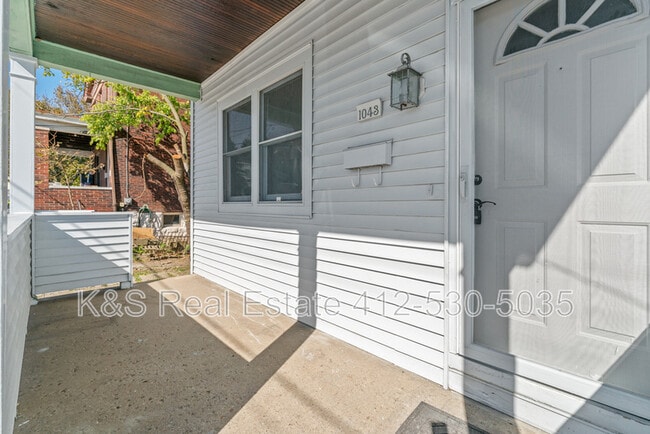 Building Photo - 1043 Mt Oliver St