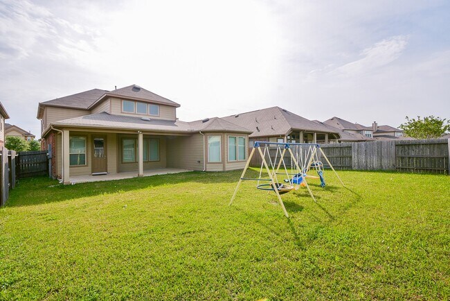 Building Photo - 8019 Cheyenne Hills Trail
