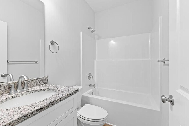 Building Photo - 217 Lenox Cir