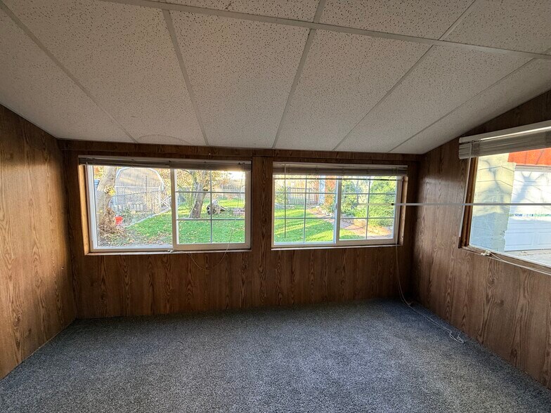 Building Photo - 547 E 2700 S