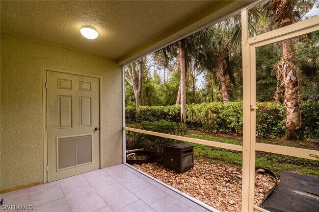 Building Photo - 9430 Ivy Brook Run