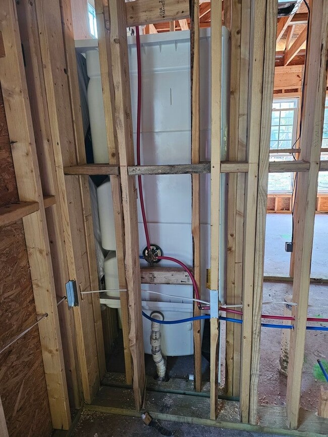 Building Photo - New Home